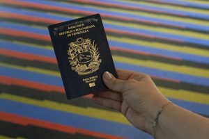 Pasaportes para la migración venezolana